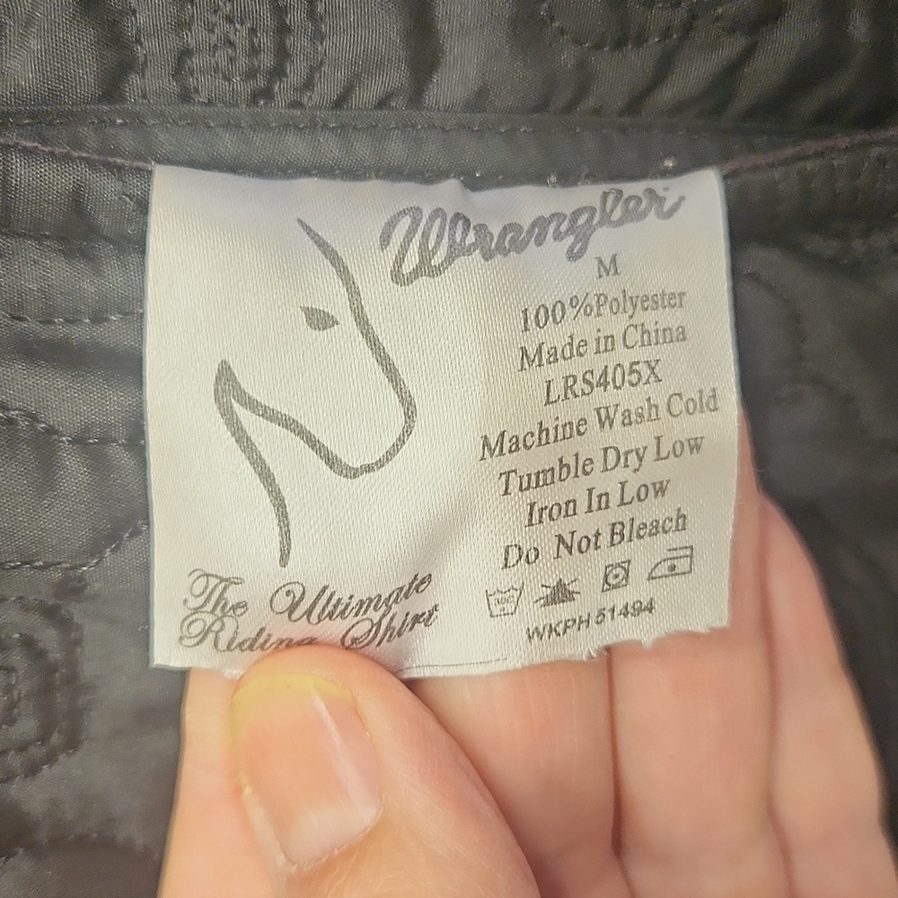 Wrangler reversible vest women's size medium black EUC - Picture 4 of 8
